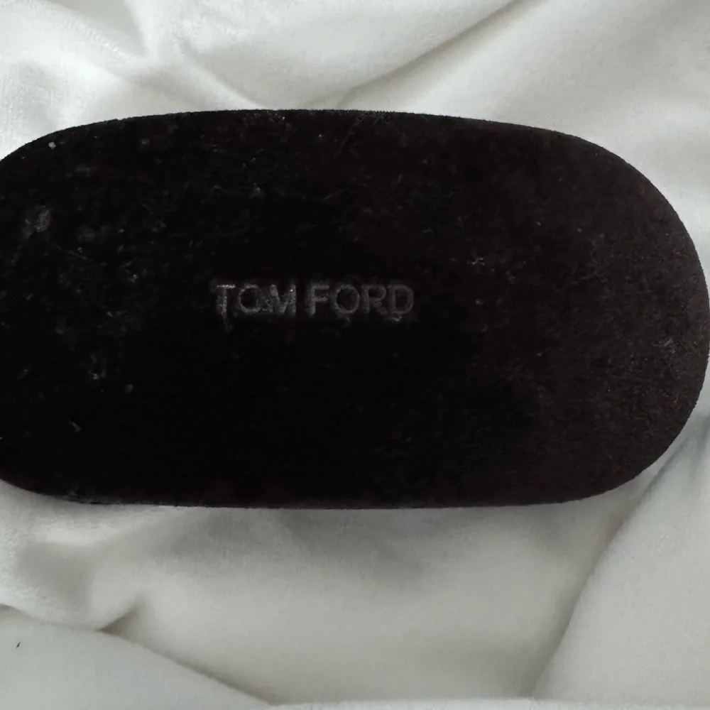 Tom Ford sunglasses never never used - Picture 5 of 5